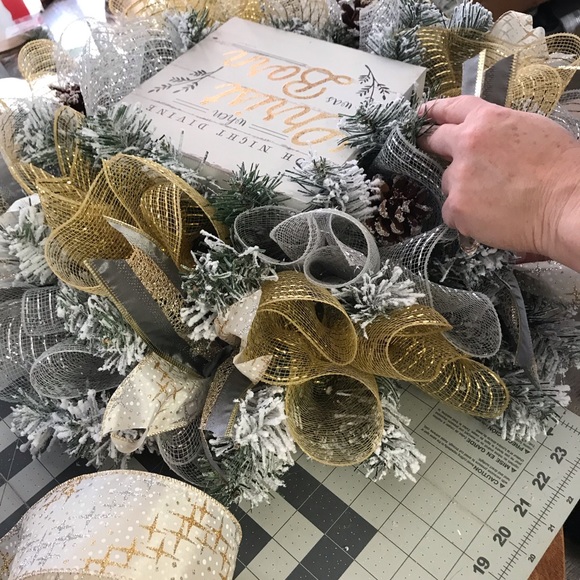 Elegant "Christ was Born" Christmas Wreath - Picture 6 of 6